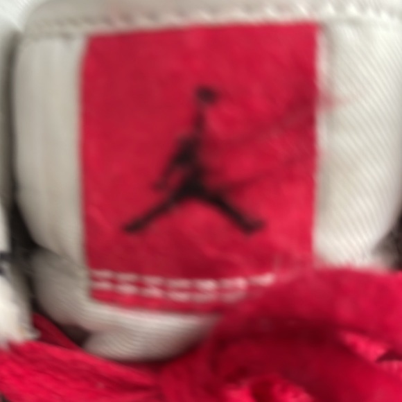 Nike Air Jordan 1 Mid Very Berry-white (ps) Size 13c Style 640734 016 - Picture 10 of 11